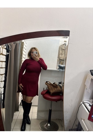 Tuba Toptaş Kloş Elbise Balıkçı Yaka Bordo