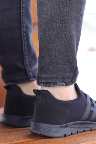 Vojo Huboss Rahat Taban Bağcıksız Erkek Spor Ayakkabı 267800001860 185 Black Black