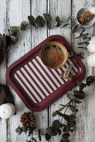 Festival Desenli Metal Klasik Tepsi, 23,3 X 30,7 Cm