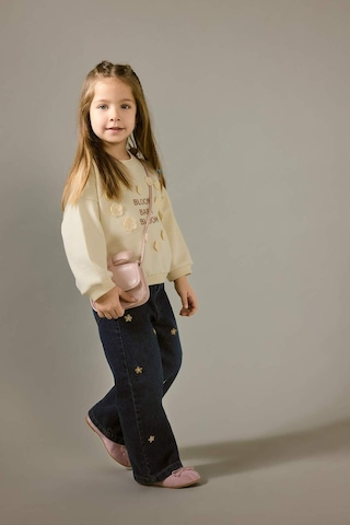 Defacto Kız Bebek Oversize Geniş Kalıp Bisiklet Yaka Çiçekli Nakışlı İçi Yumuşak Tüylü Sweatshirt G6837a525cwbg31 Bej-bg31