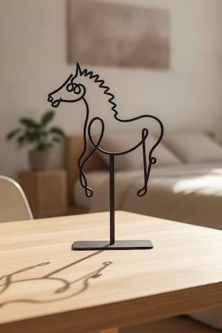 Siyah Metal At Heykeli Minimalist Masaüstü Dekoratif Obje Yükseklik: 18 Cm