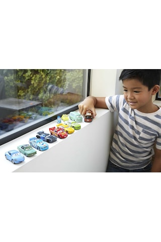 Mattel Disney Pixar Cars 10'lu Metal Araç Paketi, Hbw15