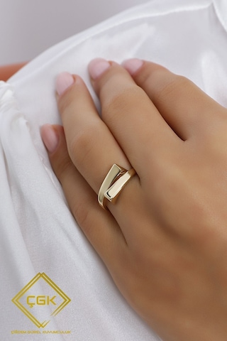 Çgk Çiğdem Gürel Kuyumculuk Çgk Wave 8 Ayar Altın Modern Minimal Yüzük Kadın, Tasarım Formu Gold