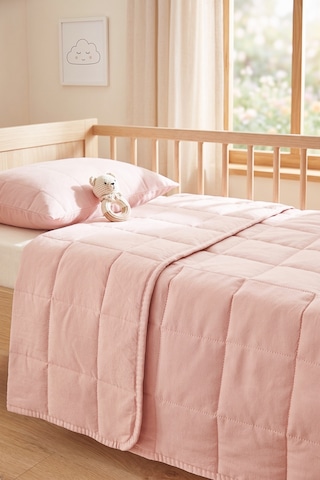 Ocean Home Textile %100 Pamuk Kumaş Kapitoneli Pembe Çok Amaçlı Bebek Yatak Örtüsü Seti 1 Adet 100 X 150 / 1 Adet 37 X 47 Cm
