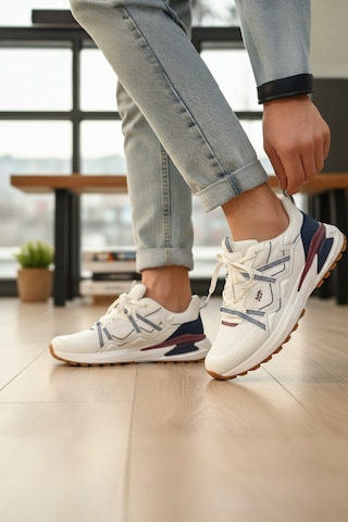 Enoch Erkek Zikzak Nakış Detaylı Yüksek Tabanlı Günlük Spor Ayakkabı Sneaker Beyaz