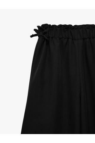 Koton Pamuklu Fiyonk Detaylı Balon Kesim Pantolon Siyah 7wkg40017aw
