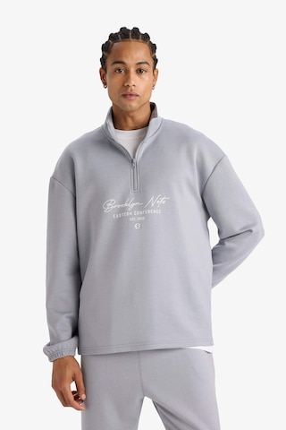 Defacto Defactofit Nba Brooklyn Nets Boxy Fit Dik Yaka Fermuarlı Sırt Baskılı Skuba Dalgıç Kumaş Sweatshirt E8764ax25augr445 Gri