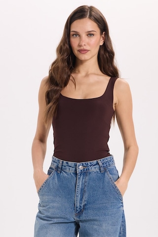 Tudors Kadın Slim Fit Dar Kesim Askılı Kare Yaka Sırtı Açık Sandy Kumaş Çıtçıtlı Kahverengi Body-51249