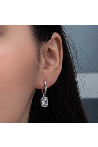 Aya Diamond Gümüş Beyaz Baget Taşlı Sallantılı Kadın Küpe Beyaz