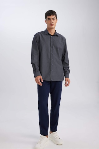 DeFacto Modern Fit Modern Kesim Poplin Desenli Pamuk Karışımlı Uzun Kollu Gömlek D3377AX24AUNV82 Lacivert