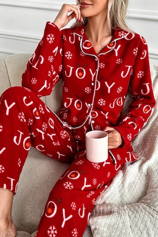Nisanca Kışlık Yılbaşı Desenli Kadın Gömlek Polar Pijama Takımı- Geyikli Yılbaşı Pijaması Kırmızı