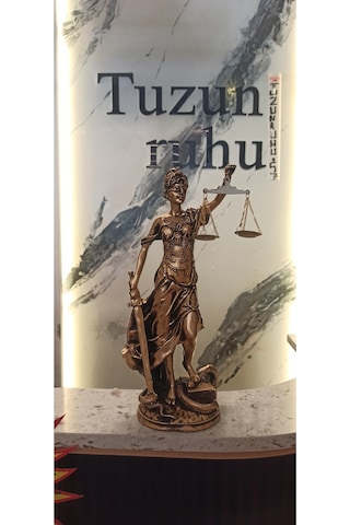 Themis Adalet Tanrıçası Biblosu