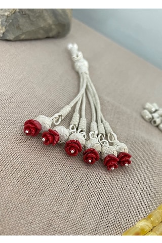 Gümüş Kazaziye El Örgüsü Gül Detaylı Altı Sallantılı Tesbih Püskülü Kırmızı