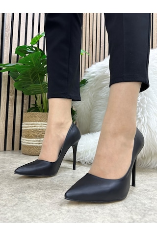 Günlük Kadın Stiletto Sivri Burun Düz Sade Şık Rahat Tırtıklı Taban İnce Topuklu Ayakkabı 289 Siyah