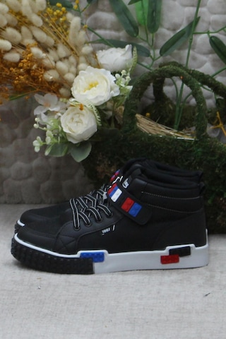 M.p 242 3308 Siyah Rahat Kısa Boğazlı Kız Çocuk Ayakkabı 001