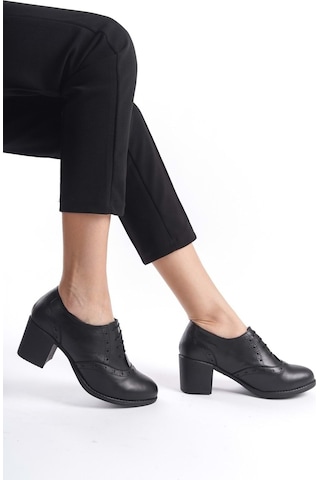 Analin Shoes Kadın Hakiki Deri Bağcıklı Klasik Topuklu Ayakkabı Siyah