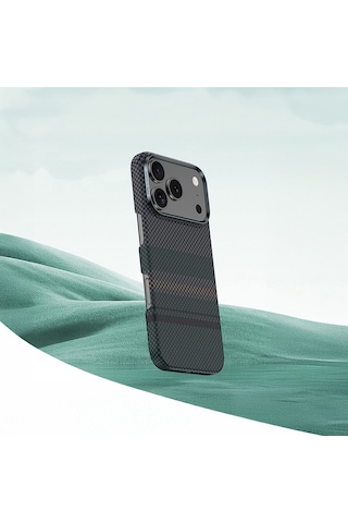 Apple Uyumlu iPhone 17 Kılıf M-safe Şarj Özellikli Karbon Fiber Benks Aurora Armorair Kevlar Kapak Siyah