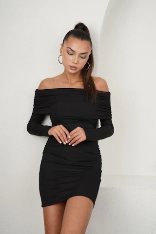 Kadın Madonna Mendil Yaka Fırsat Ürün Büzgülü Mini Elbise Siyah