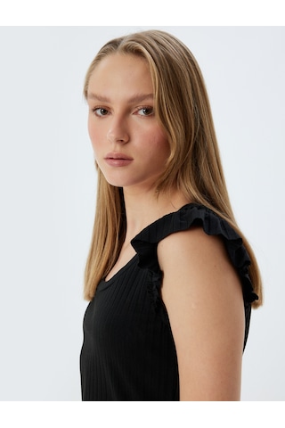 Koton Fırfırlı Karpuz Kol Tişört Yuvarlak Yaka Ribanalı Slim Fit Siyah 5wak10179ek Siyah