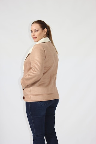 Moda Berray 3263 Kısa İçi Kürklü Eteği Kemer Detaylı Kaban Kahverengi