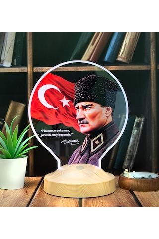 Renkli Atatürk Ve Türk Bayrağı Led Lamba - Kalpaklı Atatürk Portresi Yeni İş Ve Öğretmenler Günü Hediyesi Ofis Hediyesi Çok Renkli