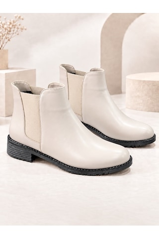 Dabab Shoes Maral Kadın Bej Cilt Yuvarlak Burun Lastik Detaylı 3 Cm Topuklu Kaymaz Taban Chelsea Bot Bootie
