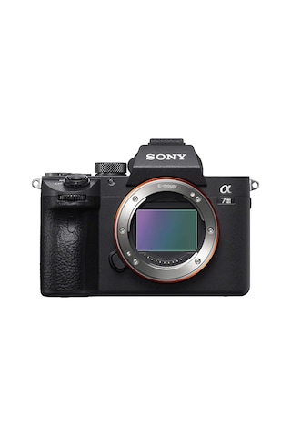 Sony A7 III + 28-70 MM F3.5-5.6 OSS Aynasız Fotoğraf Makinesi (Sony Eurasia Garantili)