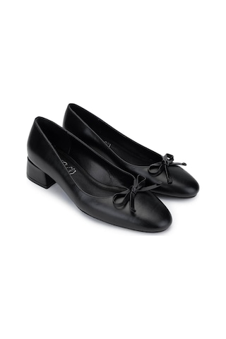 Tamer Tanca Kadın Hakiki Deri Siyah Analin Topuklu Ayakkabı 942 1500 Bn Ayk Y25 Sıyah Anl Siyah