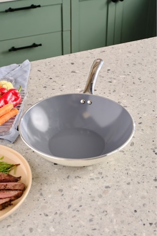 Karaca x Refika Swiss Crystal Creamy Metal Wok Tava 28 Cm