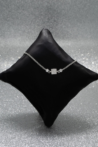 Parmas Design Zirkon Taşlı Minimal Kare Figür 925 Ayar Gümüş Kadın Ayarlanabilir Bileklik - Gümüş