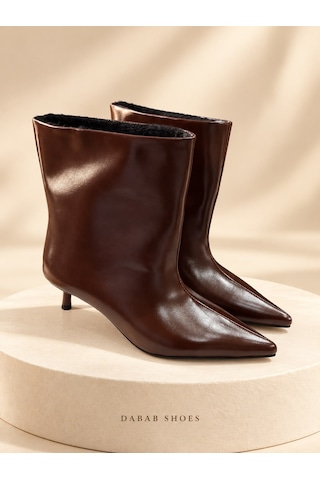 Dabab Shoes Derın Kadın Acı Kahve İçi Kürklü Sivri Burun Ön Dikiş Detaylı 5 Cm İnce Topuklu Orta Konç Bot Bootie Kahverengi Dabab Shoes Derın Kadın Acı Kahve İçi Kürklü Sivri Burun Ön Dikiş Detaylı 5 Cm İnce Topuklu Orta Konç Bot Bootie Kahverengi