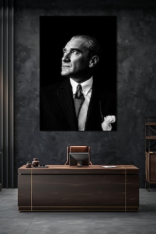 Atatürk Siyah Beyaz Portre Cam Tablo Klasik Şık Uv Baskı Duvar Dekoru