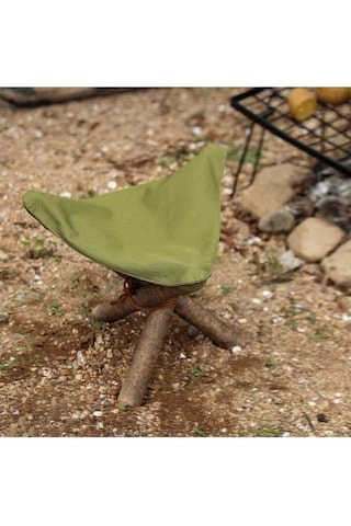 Dancemonkey Kamp Su Geçirmez Üçgen Dışkı Bezi, Taşınabilir, Kullanışlı, Naylon, 38x32 Cm, Saf Ve Kolay Kurulum Yeşil