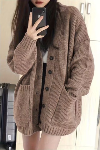 Cool Tarz Kadın Oversize Cepli Düğmeli V Yaka Triko Hırka Krem Krem
