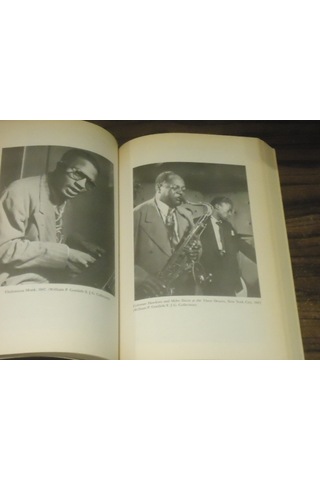 Swing To Bop - Oral Histoy Of The Transition İn Jazz İn The 1940S