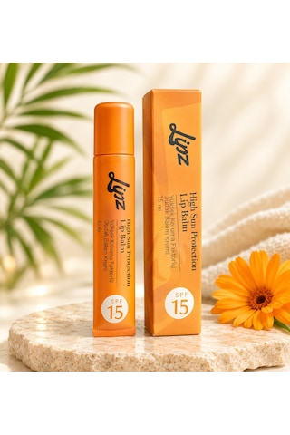 Lipz Spf 15 Dudak Bakım Kremi 15 Ml Güneşe Karşı Koruma Ve Yoğu