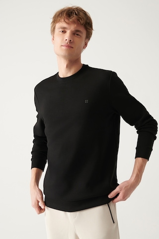 Avva Erkek Siyah Sweatshirt Bisiklet Yaka Esnek Yumuşak Doku İnterlok Kumaş Standart Fit Normal Kesim B001100 Siyah