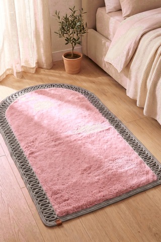 Mihraplı Peluş Seccade 75x130 Cm Süet Taban Yıkanabilir Yumuşak Namaz Halısı Pembe & Gri