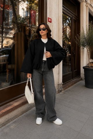 Unika Boutique Kadın Kaşe Kumaş Bomber Ceket Siyah