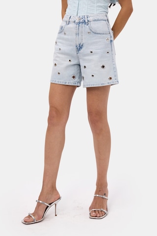 it's basic Kadın Kot Rengi 4s6-3 Relax Mom Kuş Gözü Detaylı Tasarım Denim Şort