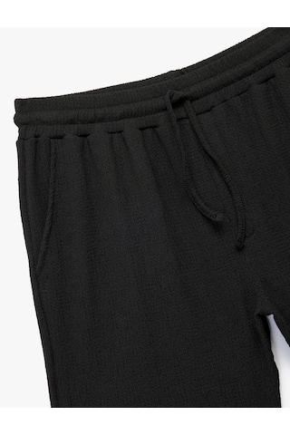 Koton Rahat Kalıp Pamuk Viskon Karışımlı Bermuda Beli Bağcıklı Spor Şort Siyah 6wam40095nk Siyah