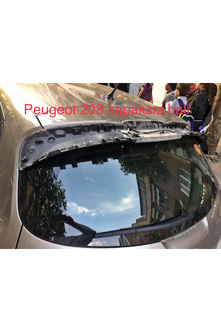 Peugeot 208 Spoyler Kapak Piano Black