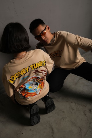 Noıssey Kod:ızeı - Unisex Oversize Looney Tunes Baskılı Pamuklu T-shirt P--1003 Bej