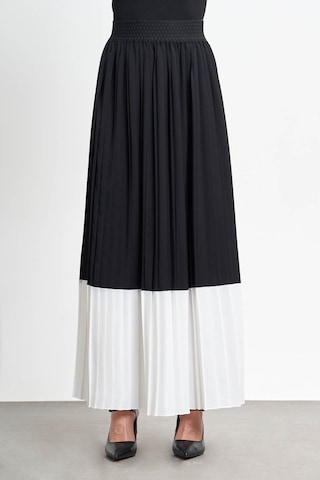 Blok Renkli Piliseli Siyah-ekru Etek 001