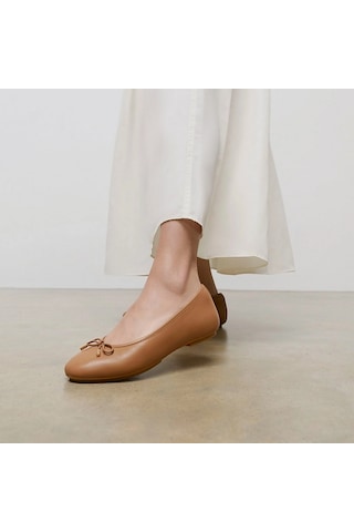 A69 Desert Tan Babet Kadın Hx8-288/a69/b41 Fitflop Delıcato Bow Soft Leather Ballet Flats A69 Desert Tan