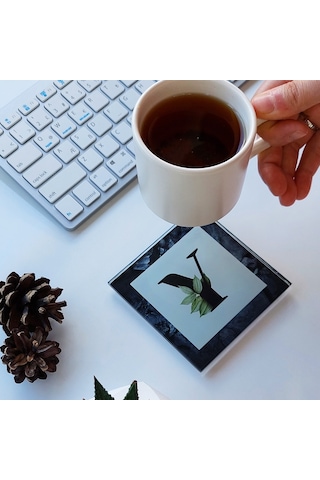 Decorita Cam Bardak Altlığı Y Harfli Tasarım 4'lü Takım 10 x 10 CM Çok Renkli