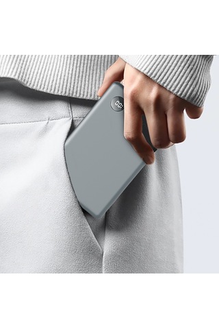 Lenyes PW137D 20 W 10000 mAh 15 W Ultra İnce Dijital Led Ekranlı Wireless Powerbank Füme