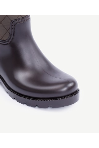 Yargıcı Kapitone Detaylı Yağmur Çizmesi 25kkay4056x 003 Kahverengi