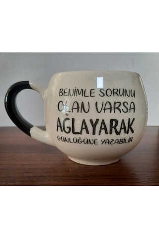 Mor Mürekkep Benimle Sorunu Olan Varsa Ağlayarak Günlüğüne Yazabilir Baskılı Siyah Kulplu Balon Kupa Mor Mürekkep Benimle Sorunu Olan Varsa Ağlayarak Günlüğüne Yazabilir Baskılı Siyah Kulplu Balon Kupa