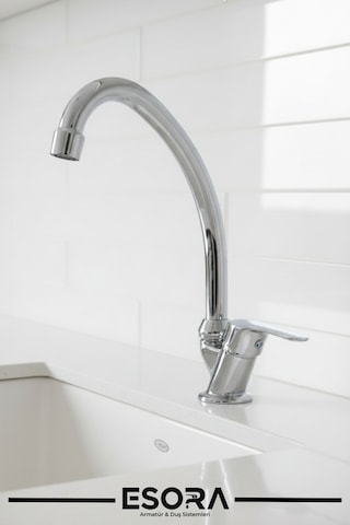 Krom Mermerden Tek Su Çıkışlı Lavabo Bataryası
